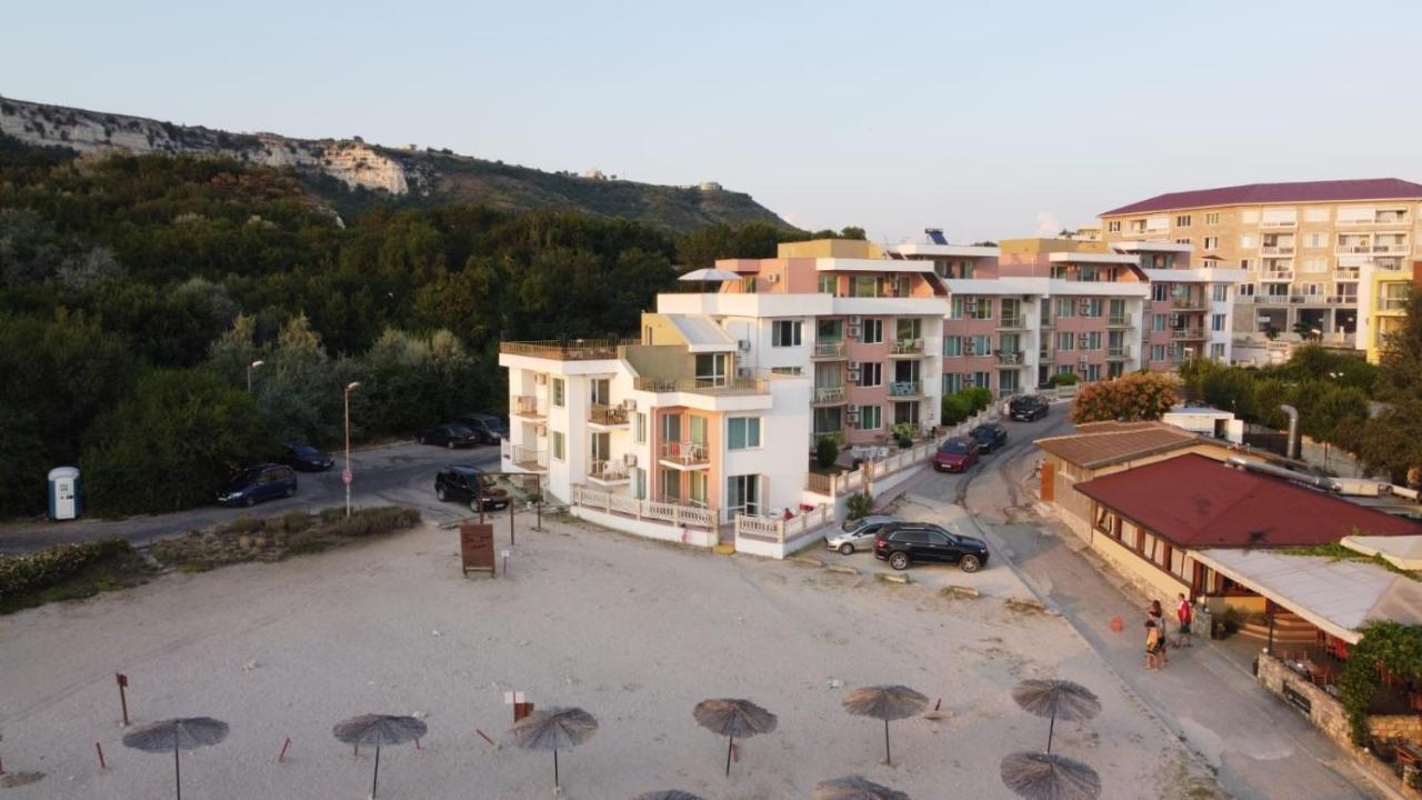 Sea Paradise Apartment Complex Kavarna Ngoại thất bức ảnh